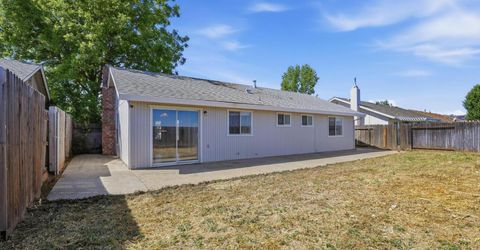 1707 Chateau Dr, Olivehurst, CA 95961 Photo