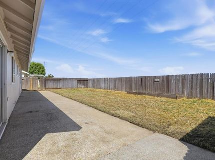 1707 Chateau Dr, Olivehurst, CA 95961 Photo