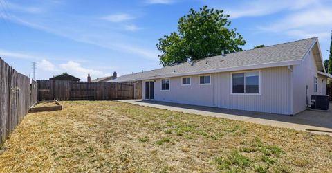 1707 Chateau Dr, Olivehurst, CA 95961 Photo