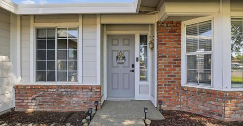 1707 Chateau Dr, Olivehurst, CA 95961 Photo