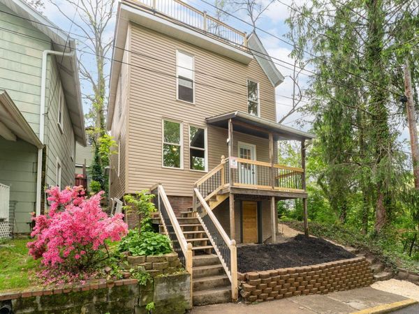 44 Edgehill Street, Morgantown, WV 26501