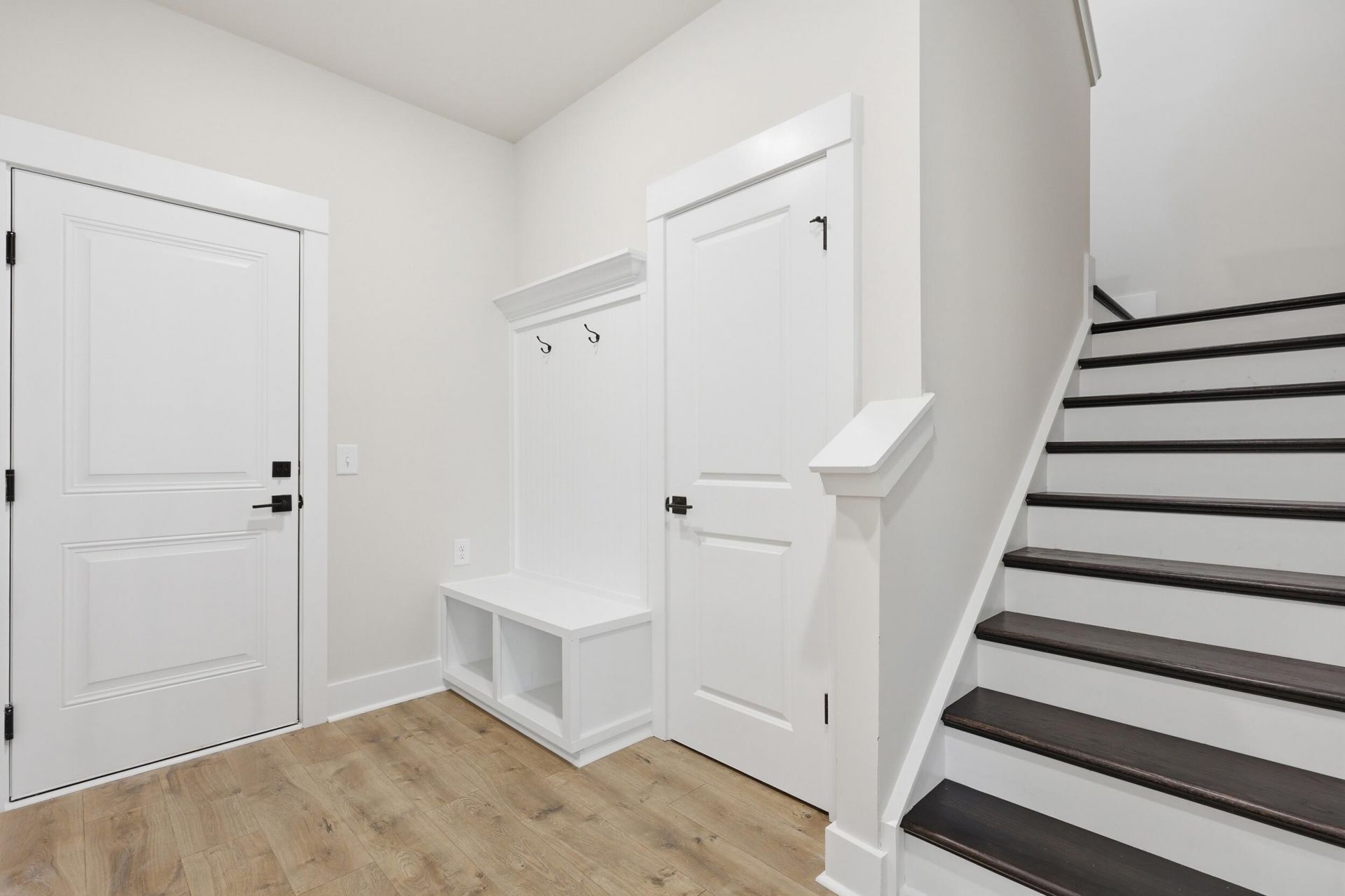 214 Twinleaf Court Photo 15