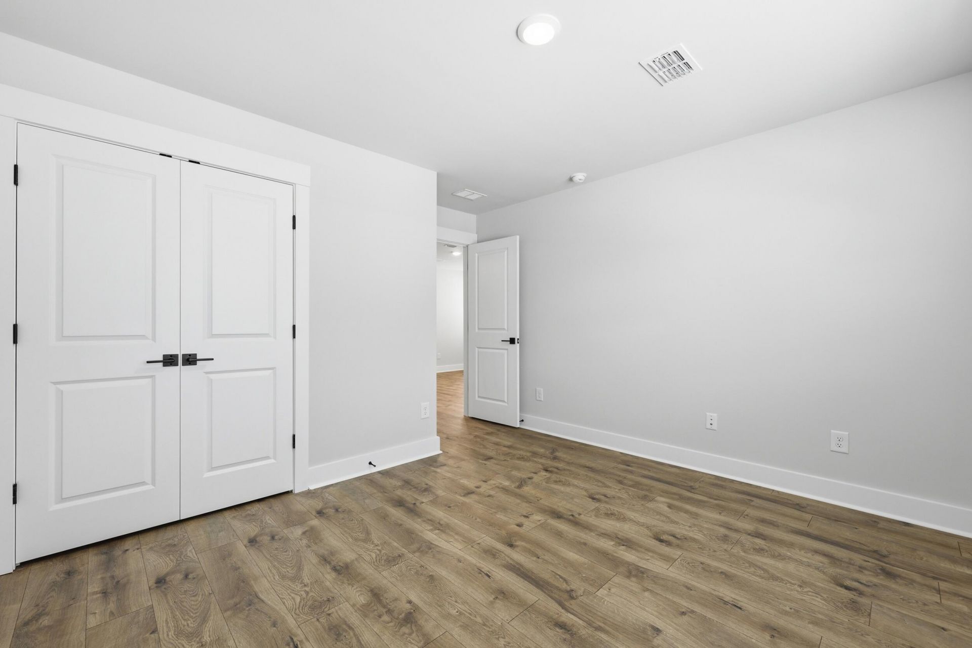 214 Twinleaf Court Photo 19