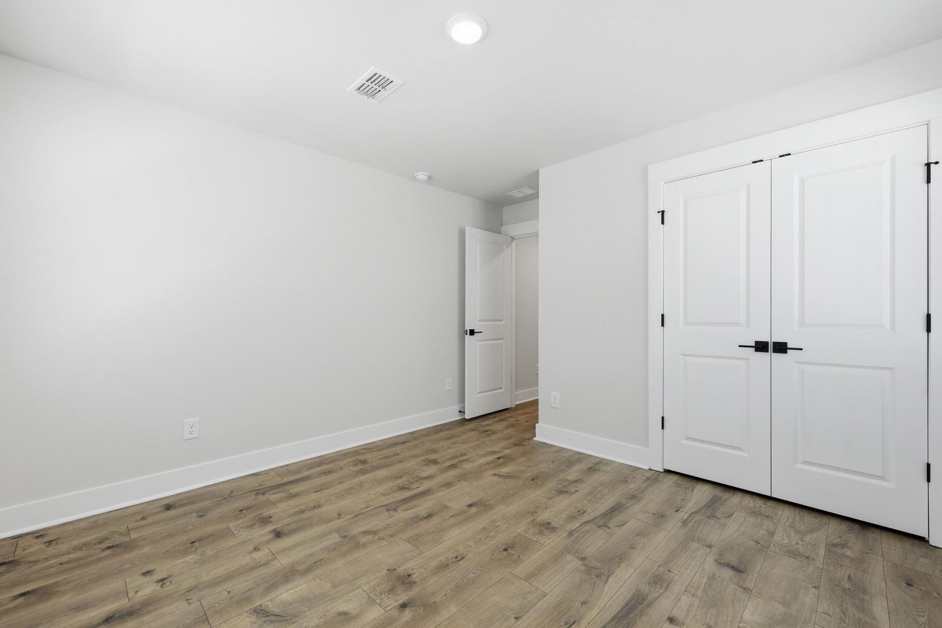 214 Twinleaf Court Photo 21