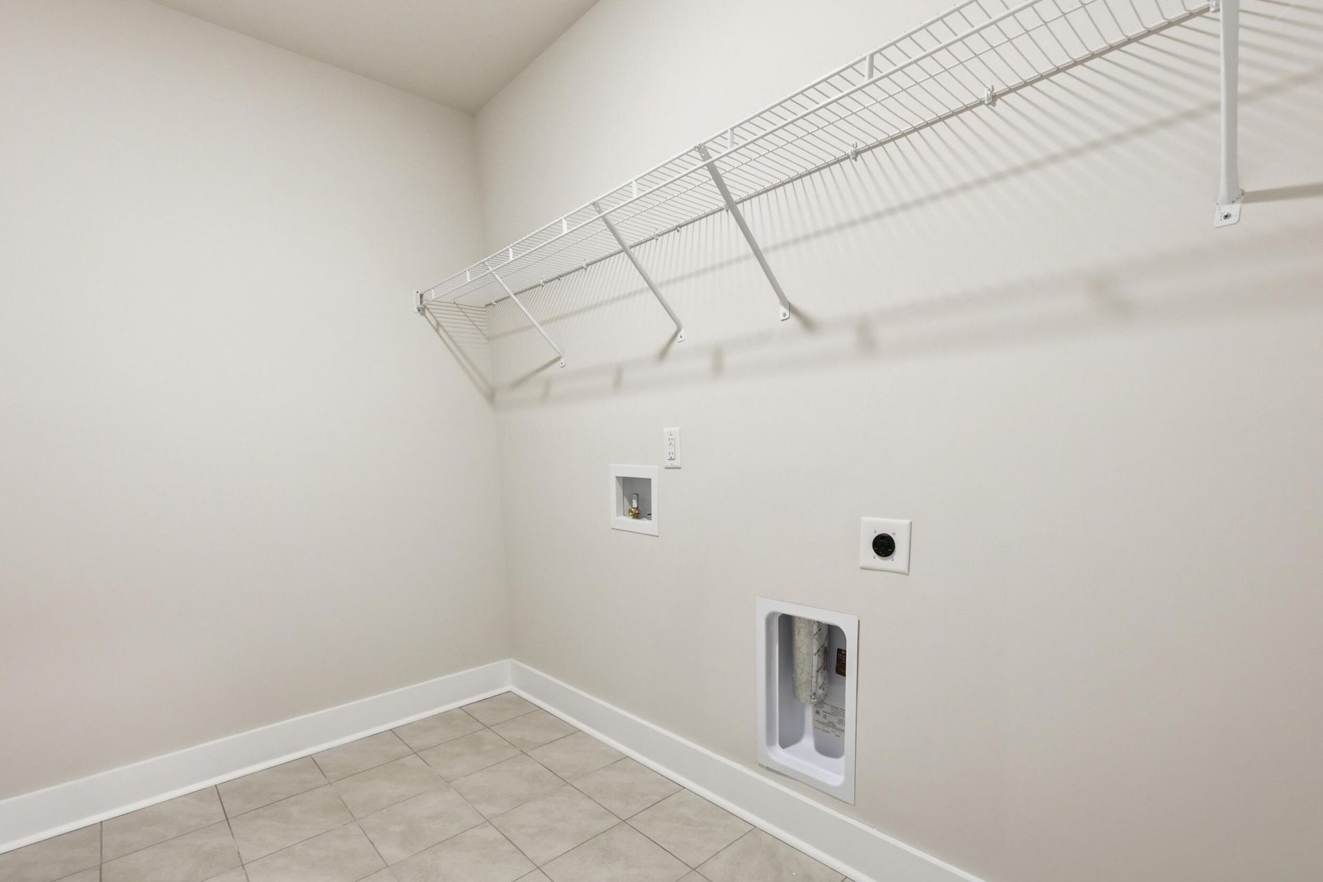 214 Twinleaf Court Photo 27
