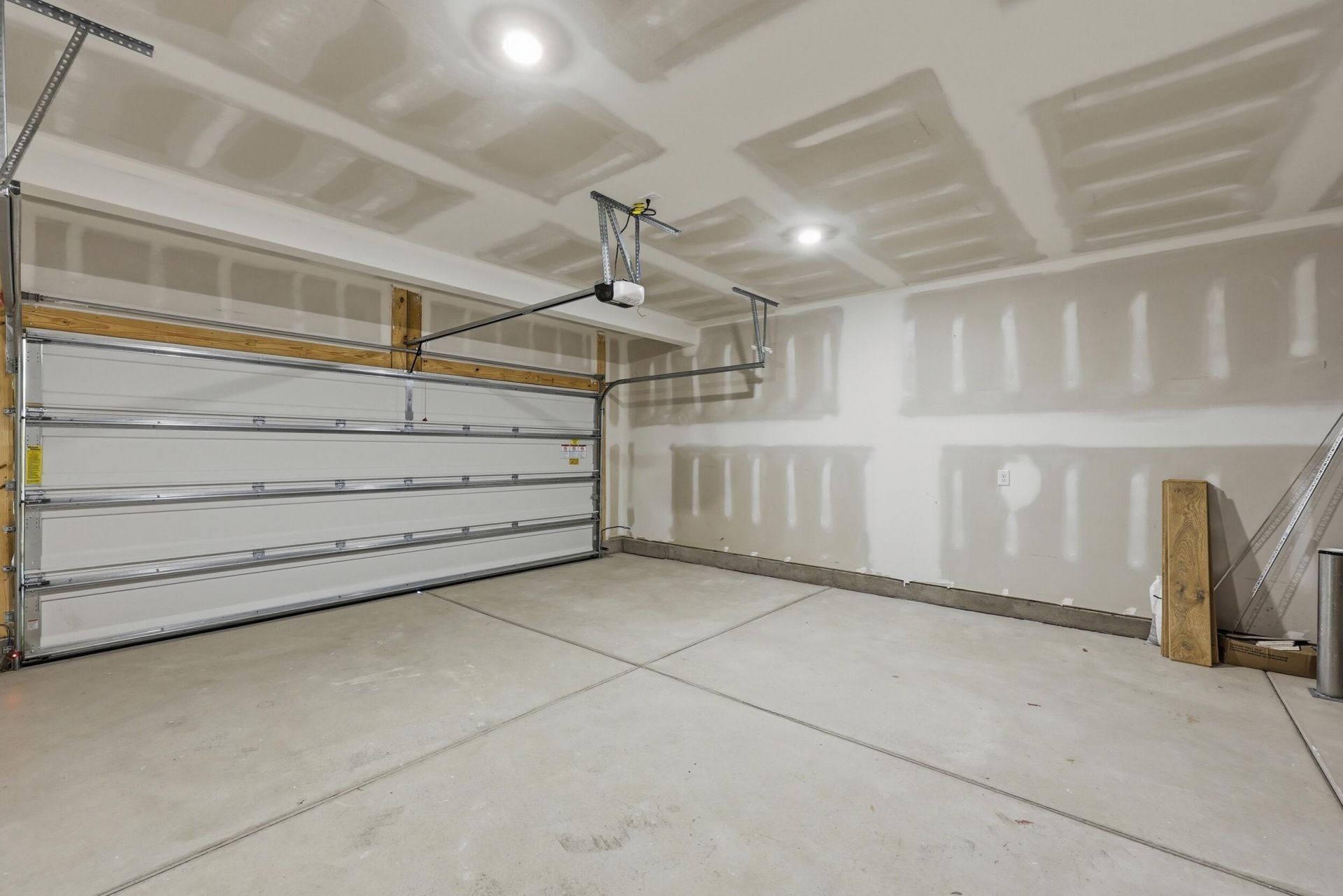 214 Twinleaf Court Photo 30