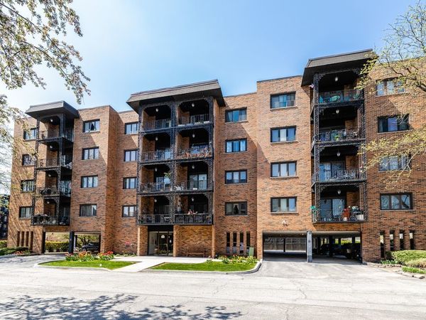 9375 Landings Lane , Unit 502, Des Plaines, IL 60016