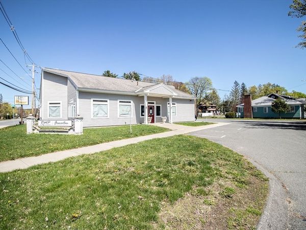 443-445 Bernardston Rd., Greenfield, MA 01301
