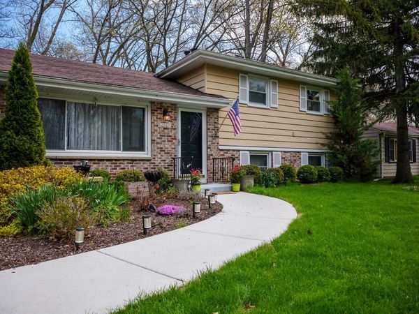 11425 8th AVENUE, Pleasant Prairie, WI 53158