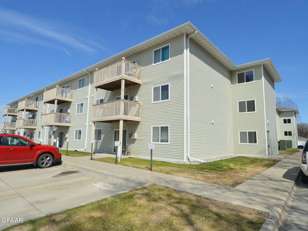 3531 13TH Avenue N, Unit 205, Grand Forks, ND 58203