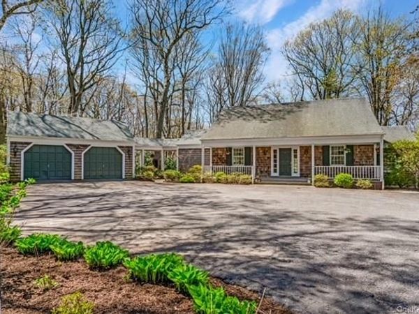 60 Shutter Lane, Oyster Bay Cove, NY 11771