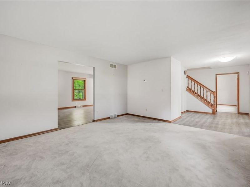 1178 Logan Woods Drive, Hubbard, OH 44425 Photo 6