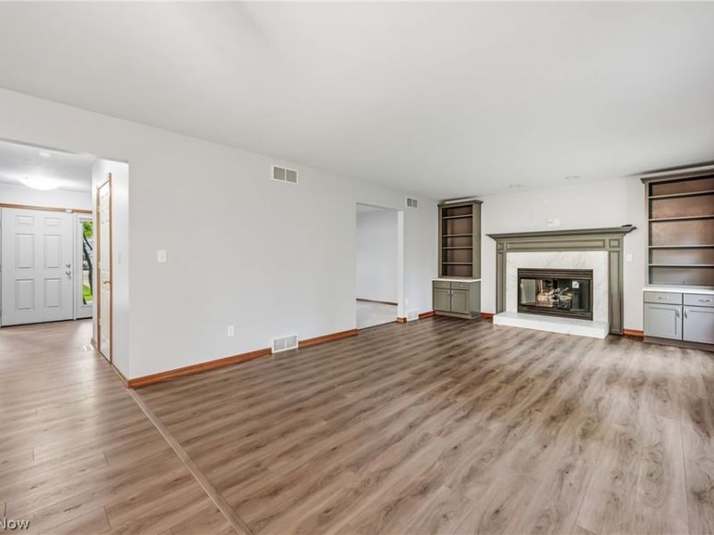 1178 Logan Woods Drive, Hubbard, OH 44425 Photo 8