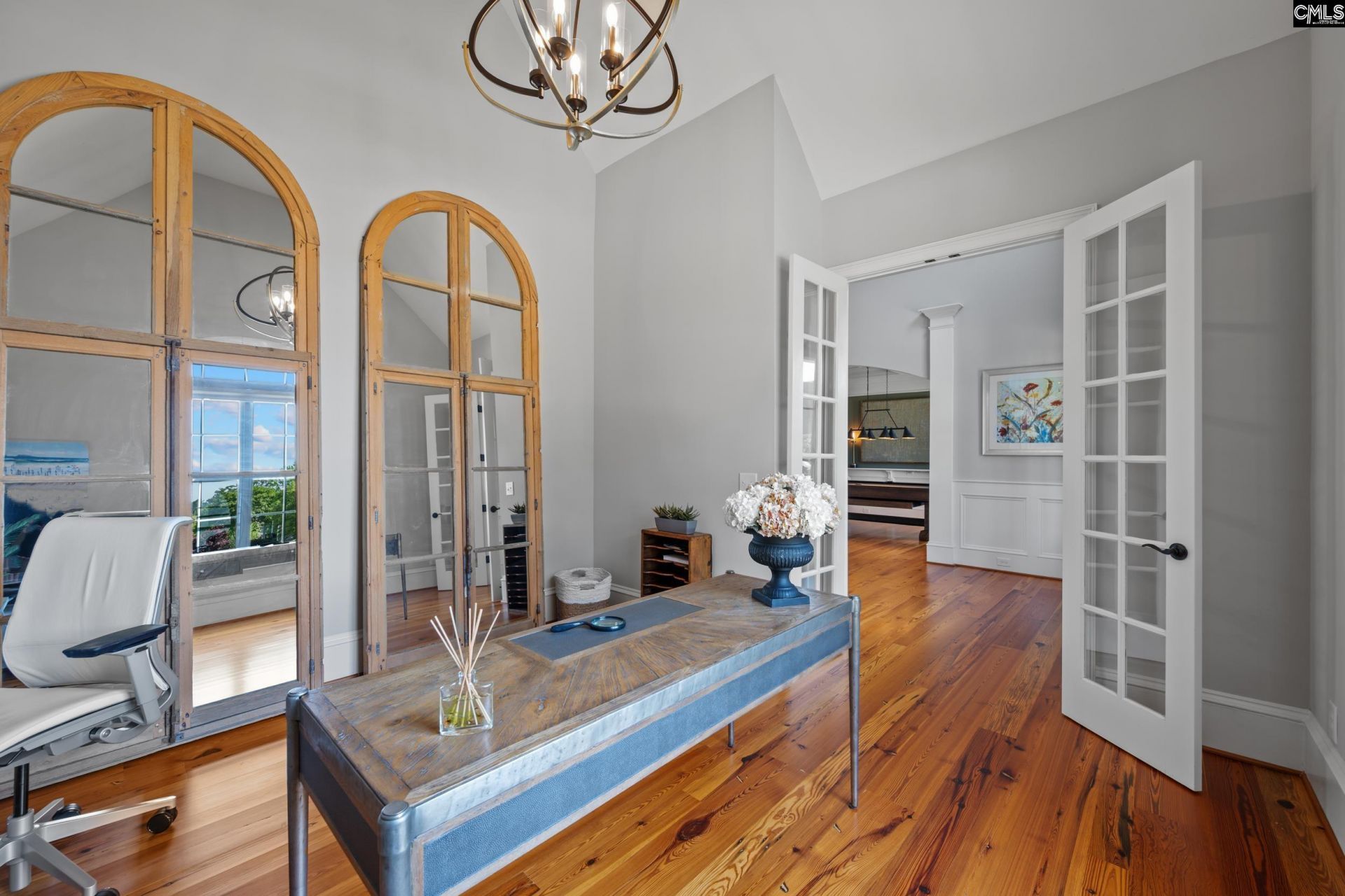 252 Waters Edge Drive  Photo 11