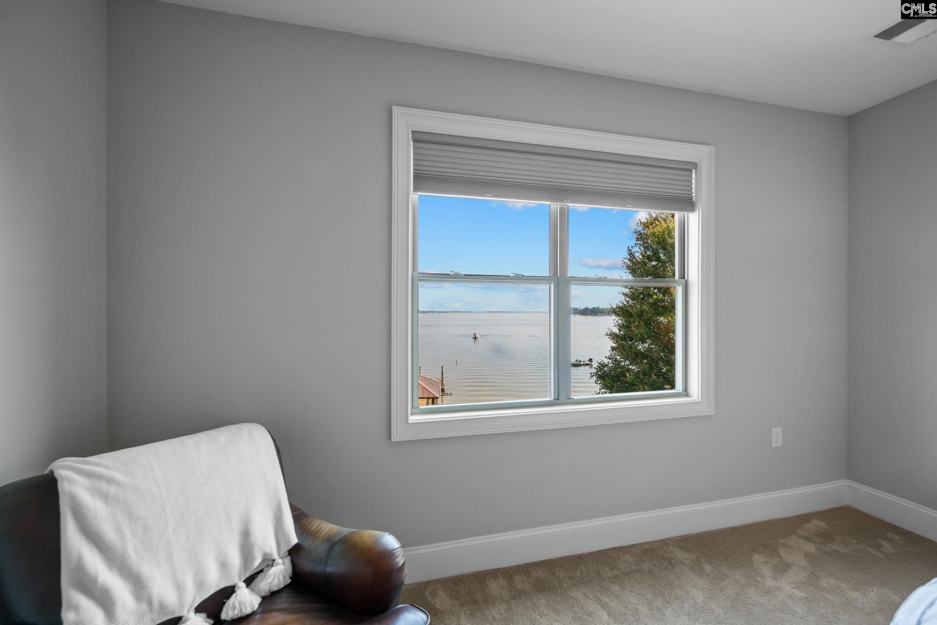 252 Waters Edge Drive  Photo 52