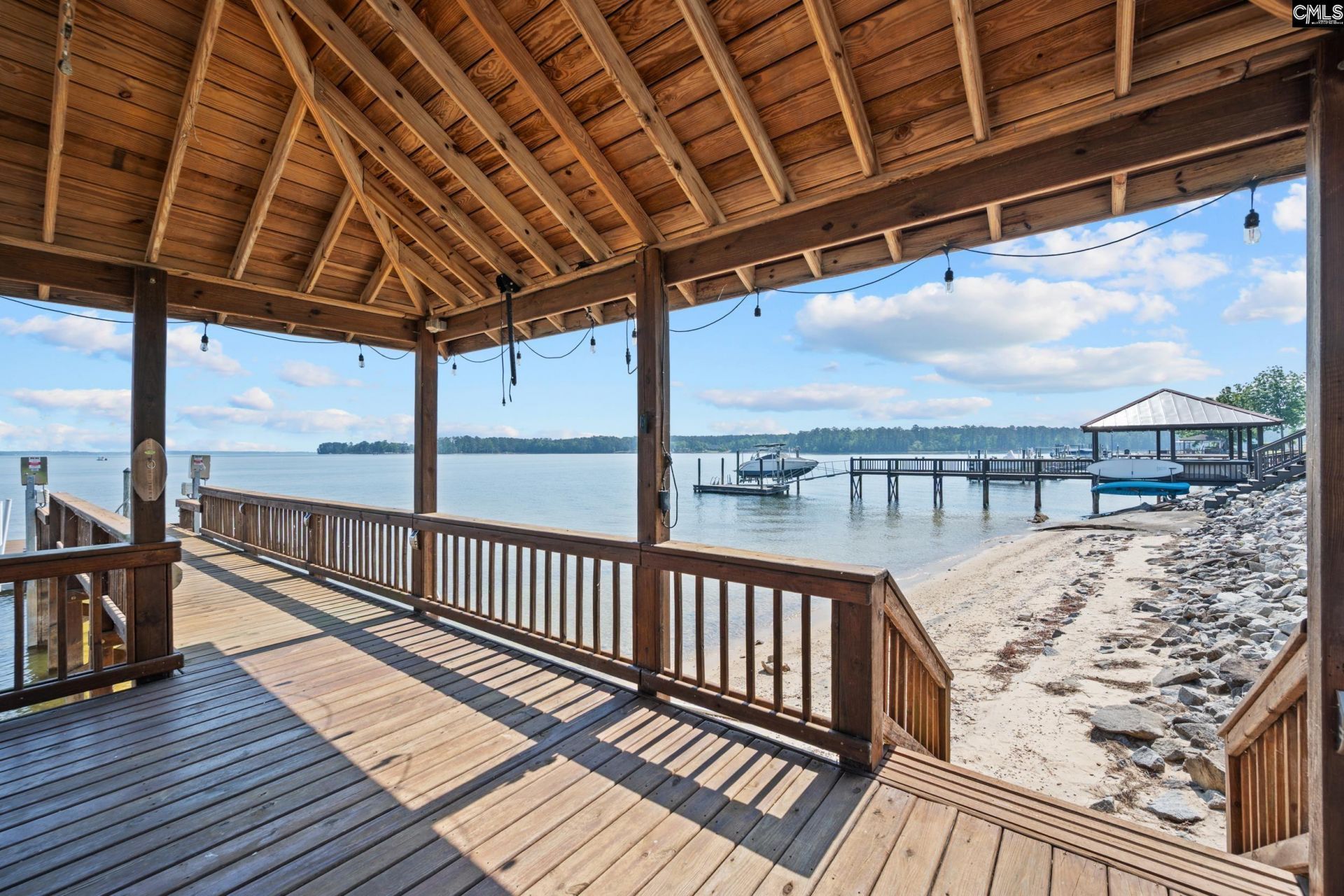 252 Waters Edge Drive  Photo 82