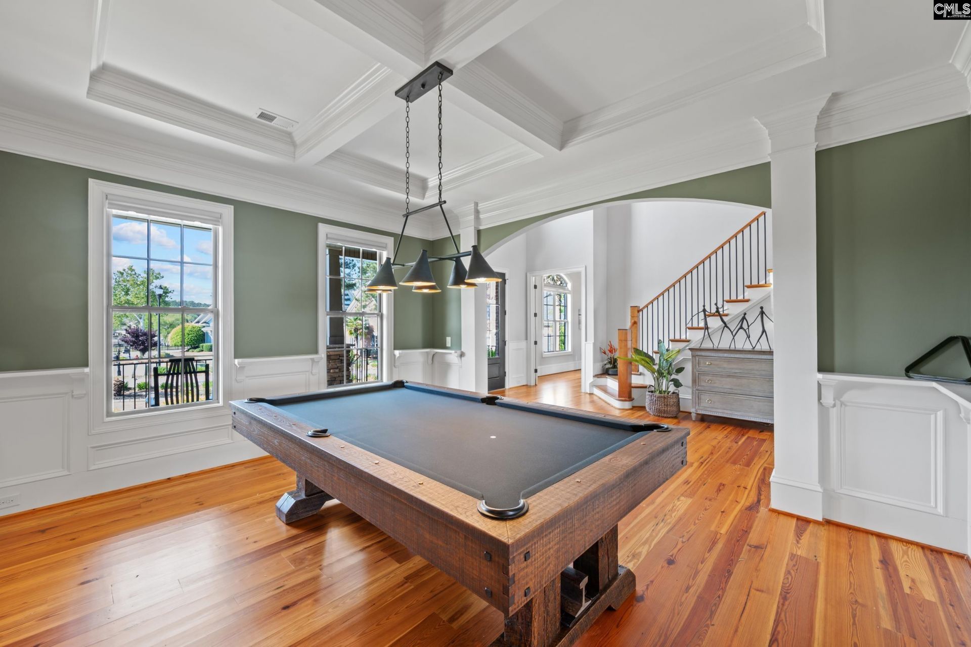 252 Waters Edge Drive  Photo 9