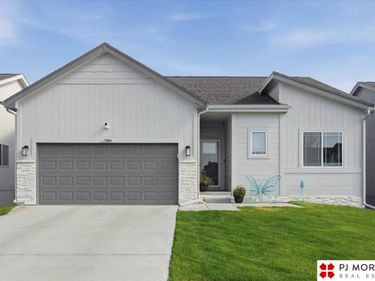 17804 Virginia Street , Omaha, NE 68136