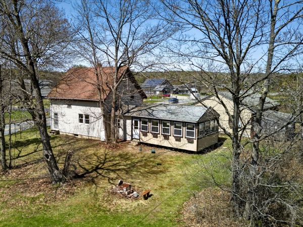 133 Gardiner Road, Wiscasset, ME 04578