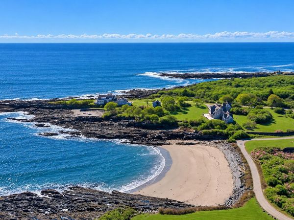 19 Cunner Lane, Cape Elizabeth, ME 04107