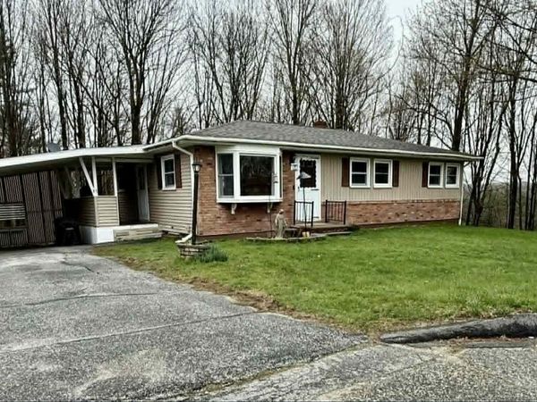 33 Garcelon Street, Lewiston, ME 04240