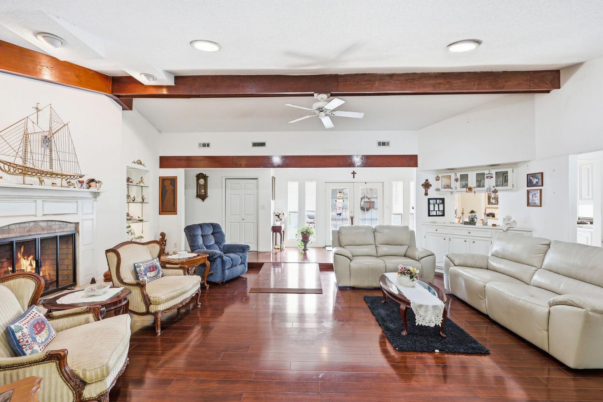 1932 Sandpiper Ln. Photo 11