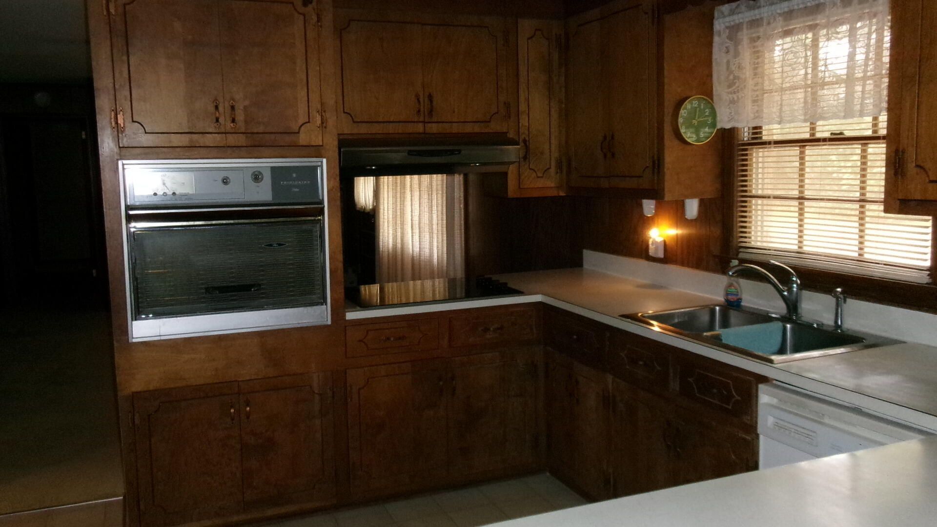 742 Condon Drive Photo 5