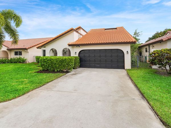 7674 Solimar Circle, Boca Raton, FL 33433