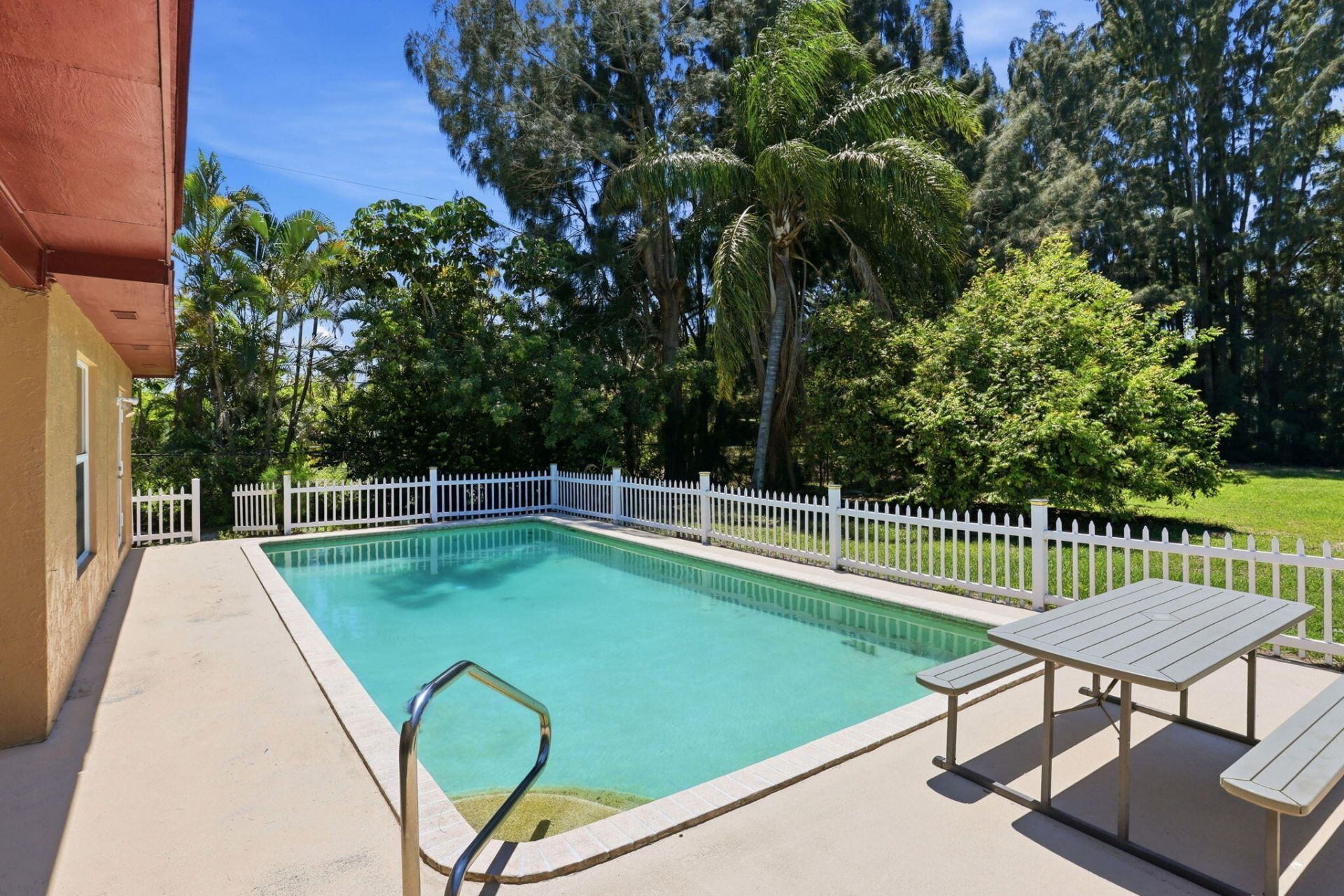 128 Barberton Road, Lake Worth, FL 33467 Photo