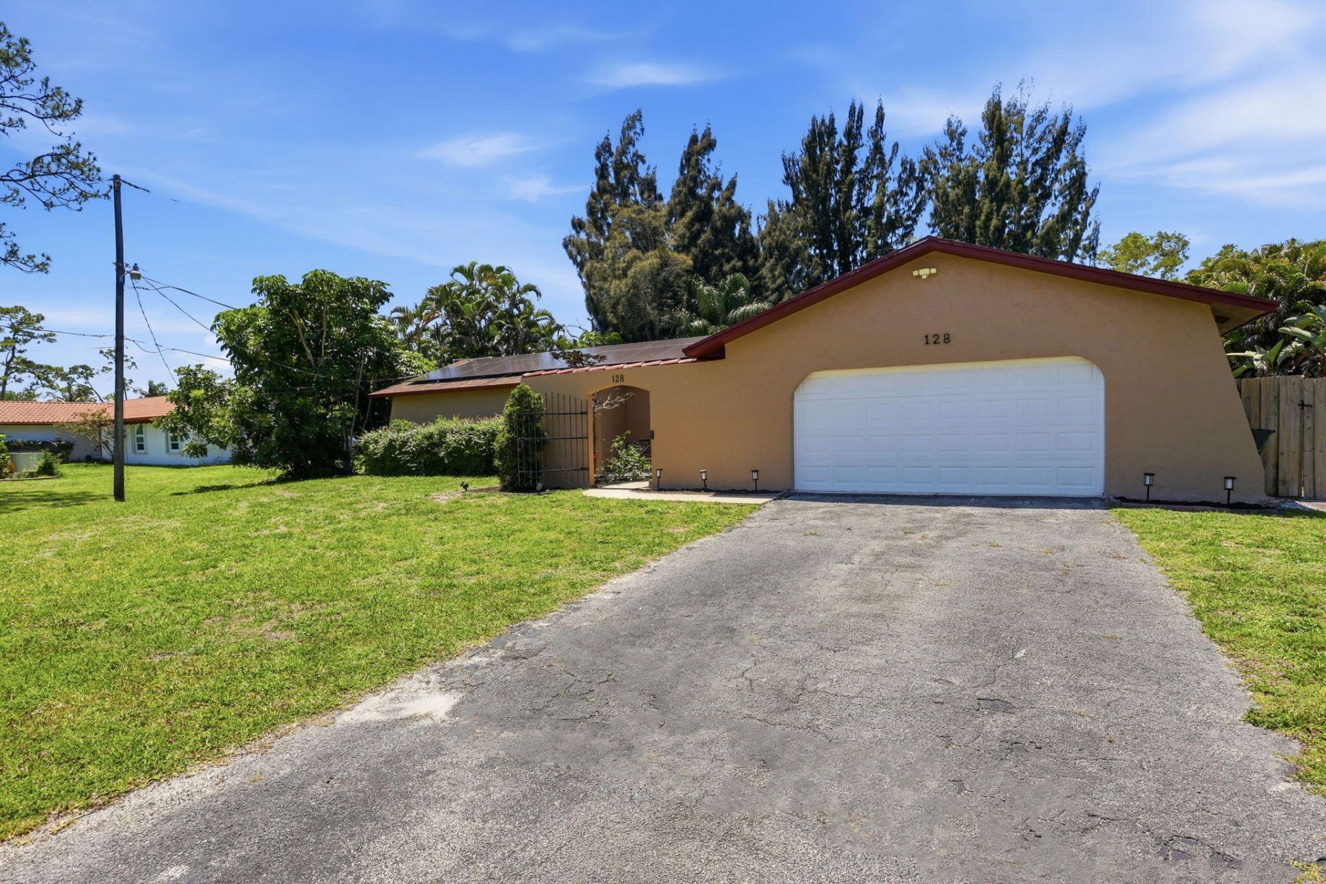 128 Barberton Road, Lake Worth, FL 33467 Photo
