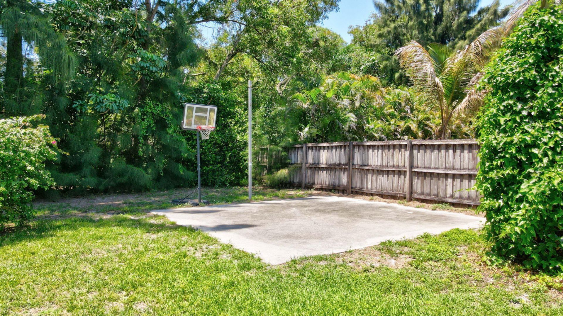 128 Barberton Road, Lake Worth, FL 33467 Photo
