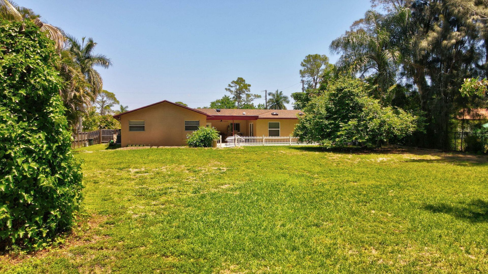 128 Barberton Road, Lake Worth, FL 33467 Photo