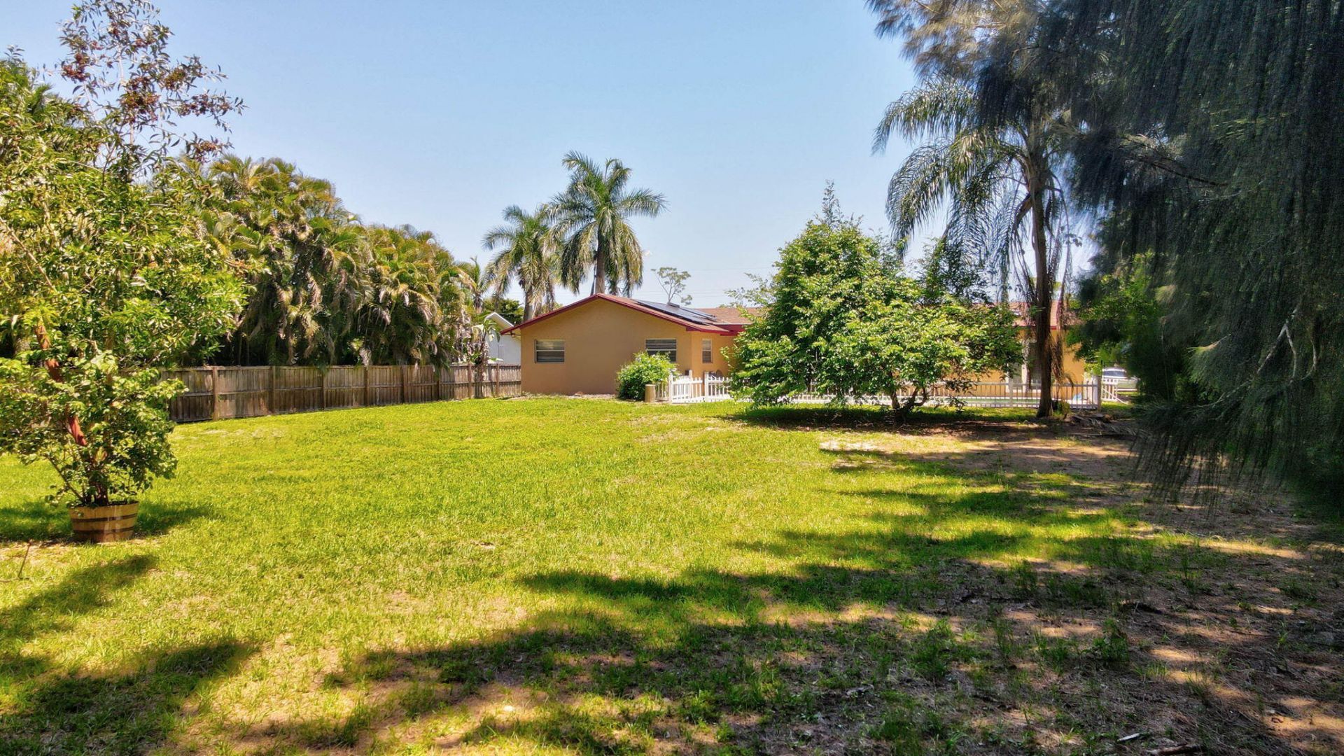 128 Barberton Road, Lake Worth, FL 33467 Photo