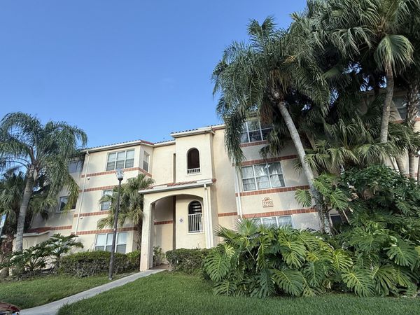 3390 N Pinewalk Dr Drive N, Unit 1012, Margate, FL 33063
