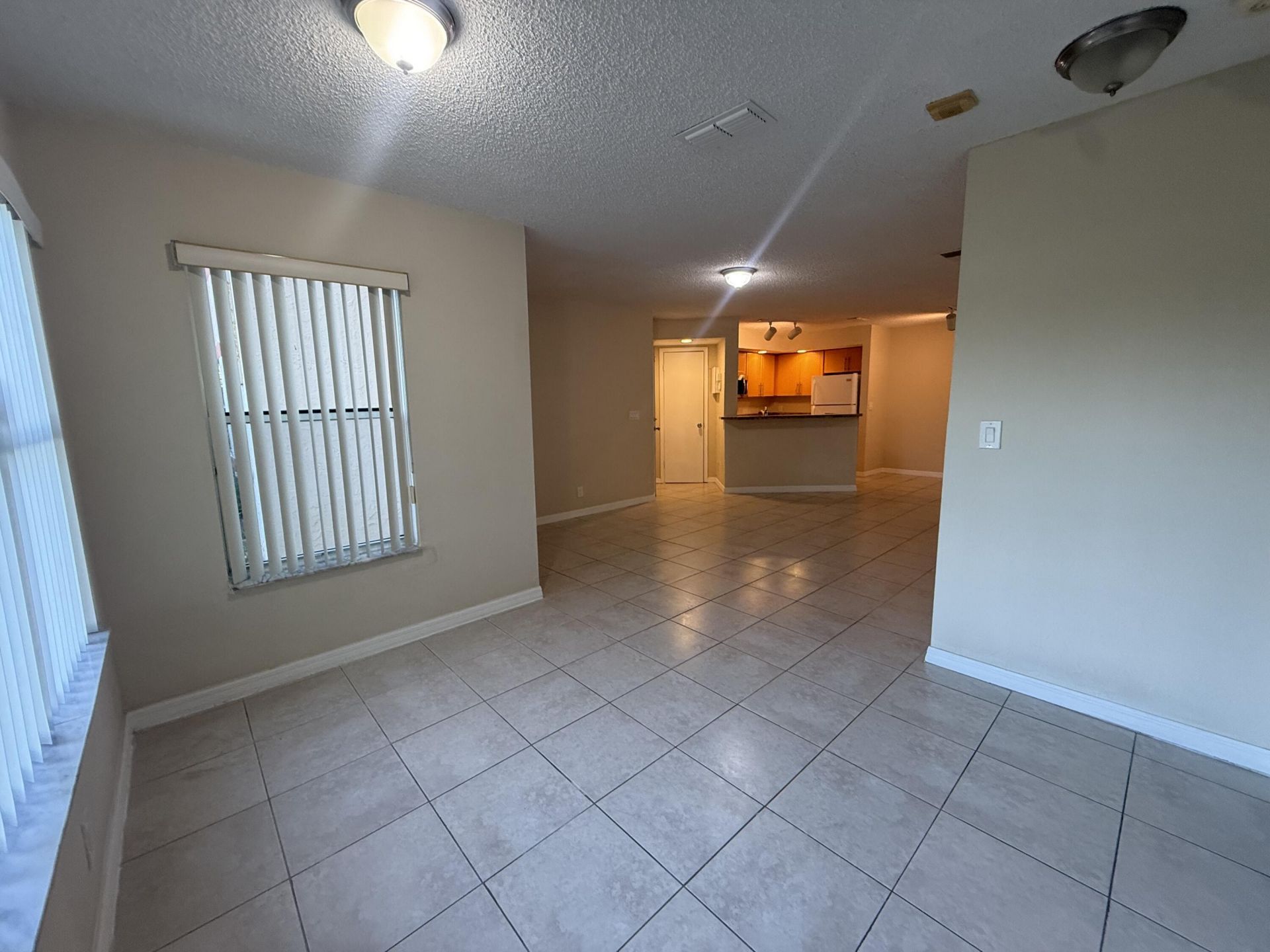3390 N Pinewalk Drive, Unit 1012, Margate, FL 33063 Photo