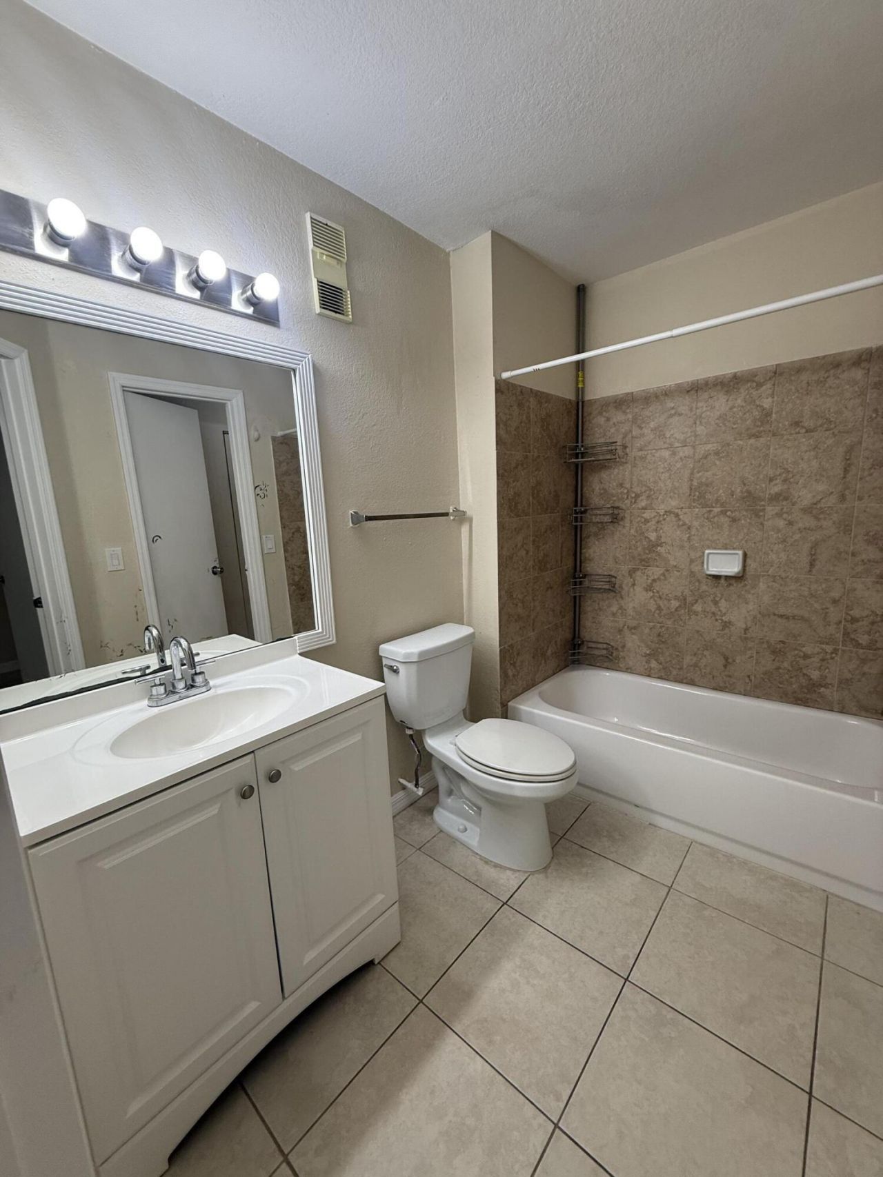 3390 N Pinewalk Drive, Unit 1012, Margate, FL 33063 Photo