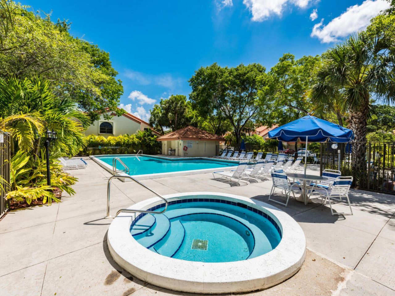3400 Water Oak Drive, Unit 1501, Hollywood, FL 33021 Photo