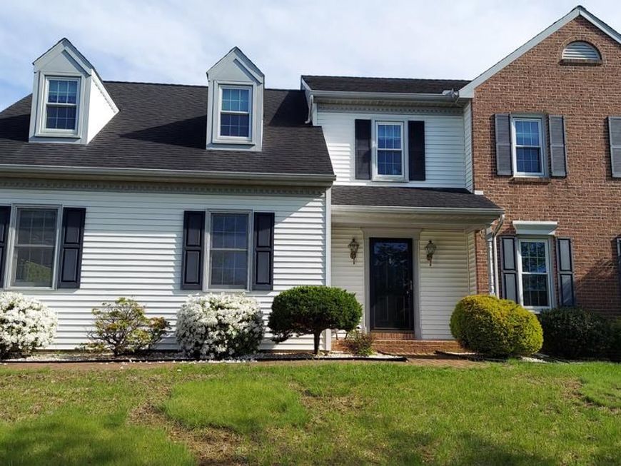1240 Futurity Drive, York, PA 17404 Main Photo