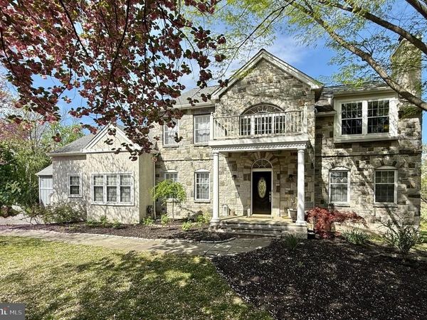 2000 ANTLER DRIVE, GLEN MILLS, PA 19342