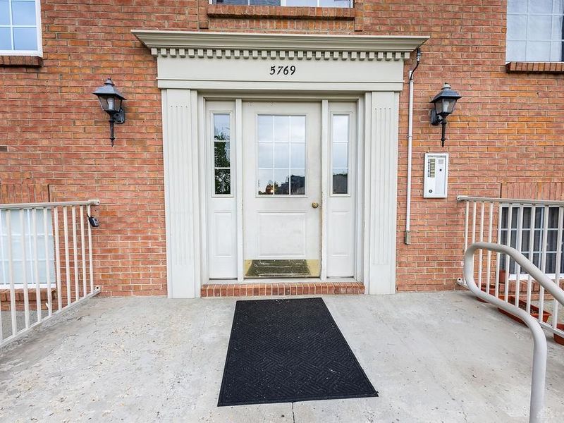 5769 Cheviot Road, Unit 2A, Cincinnati, OH 45247 Photo 3