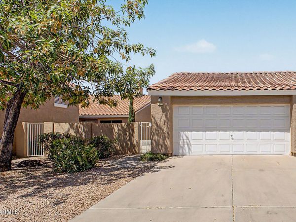 3510 E HAMPTON Avenue, Unit 17, Mesa, AZ 85204