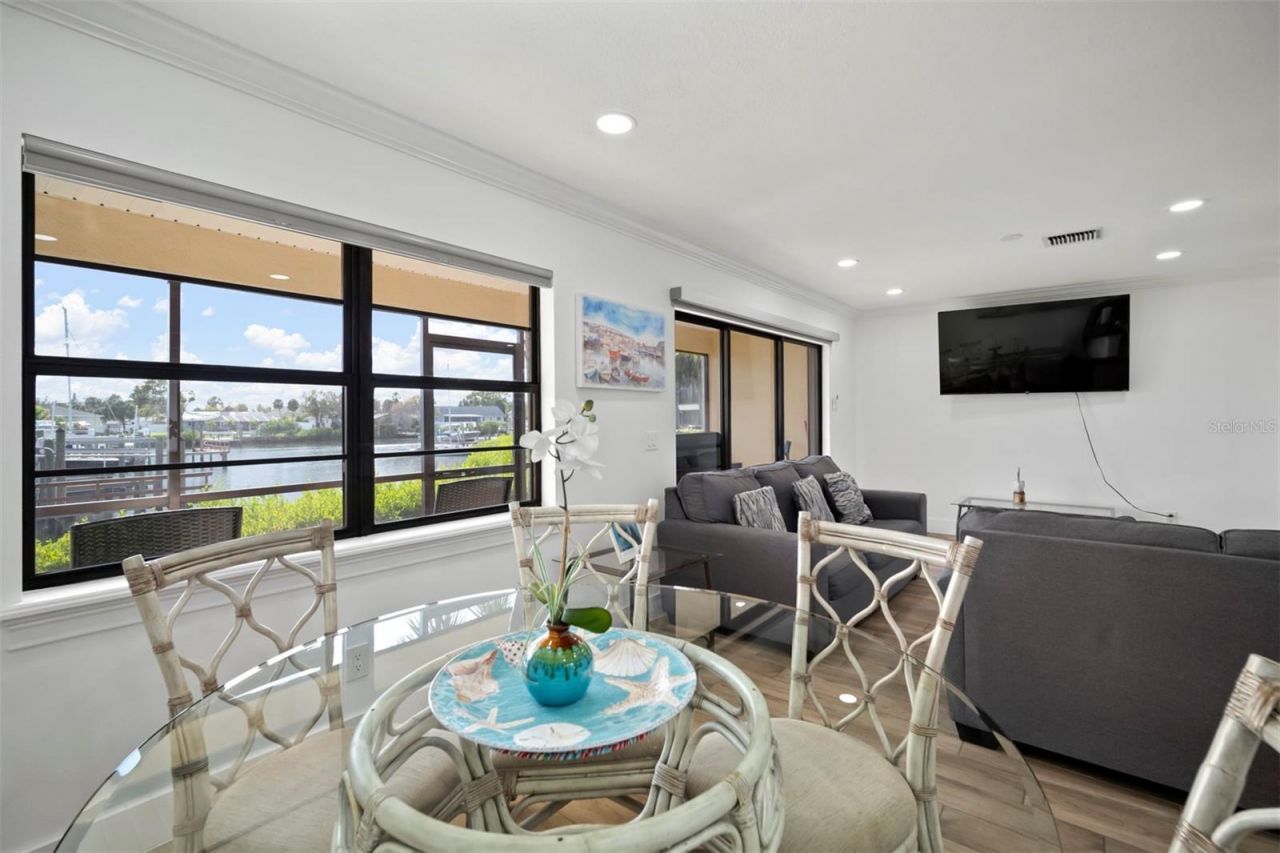 634 Yardarm Drive , Apollo Beach, FL 33572 Photo