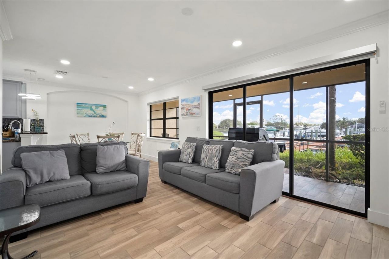 634 Yardarm Drive , Apollo Beach, FL 33572 Photo