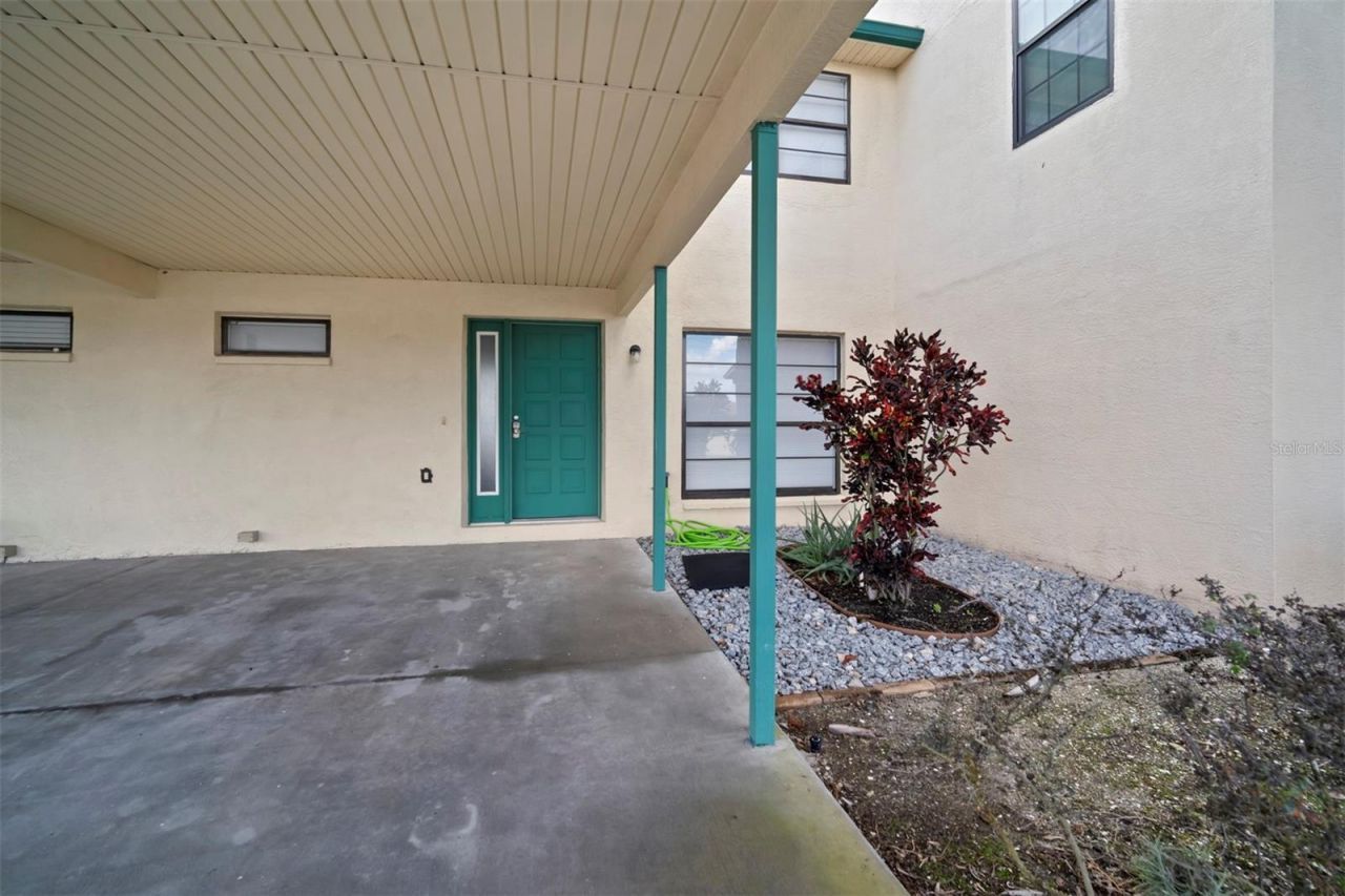 634 Yardarm Drive , Apollo Beach, FL 33572 Photo
