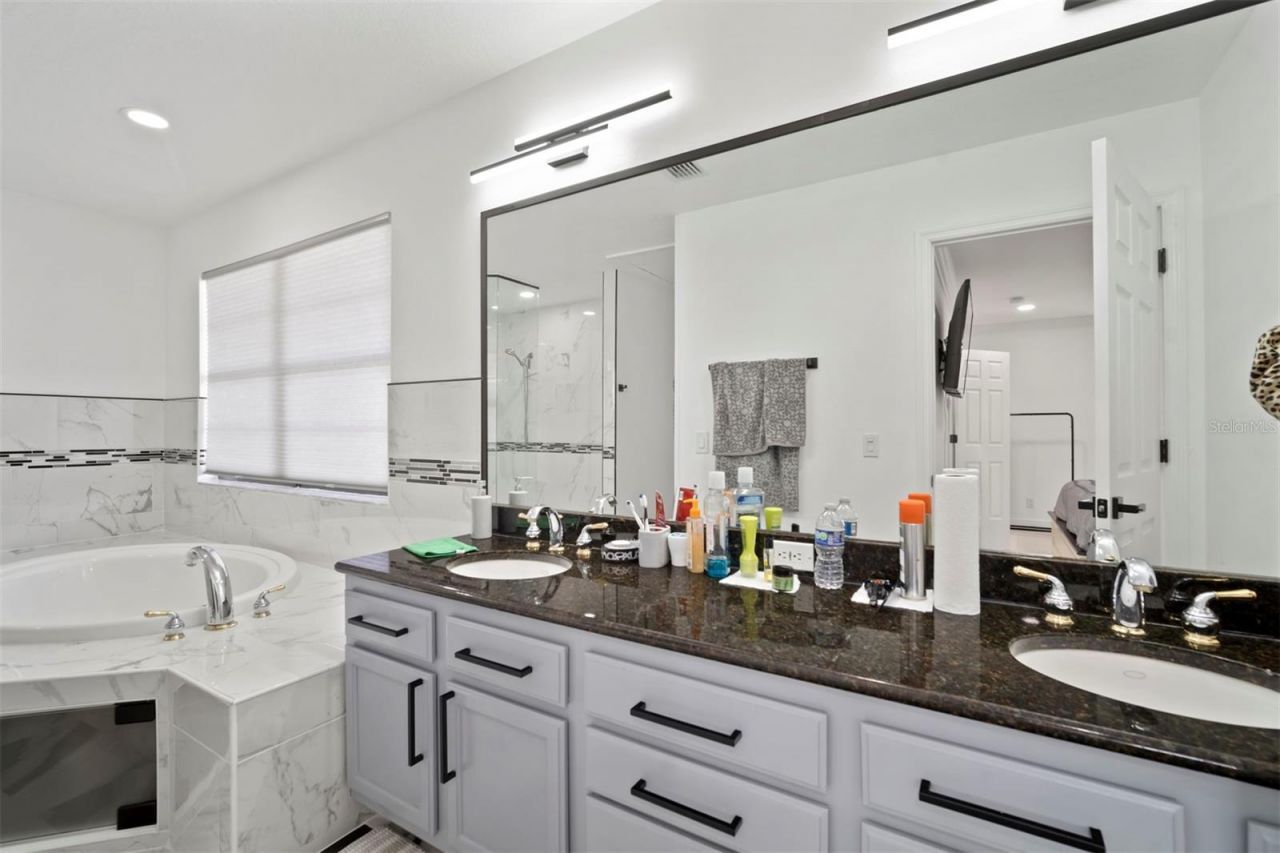 634 Yardarm Drive , Apollo Beach, FL 33572 Photo
