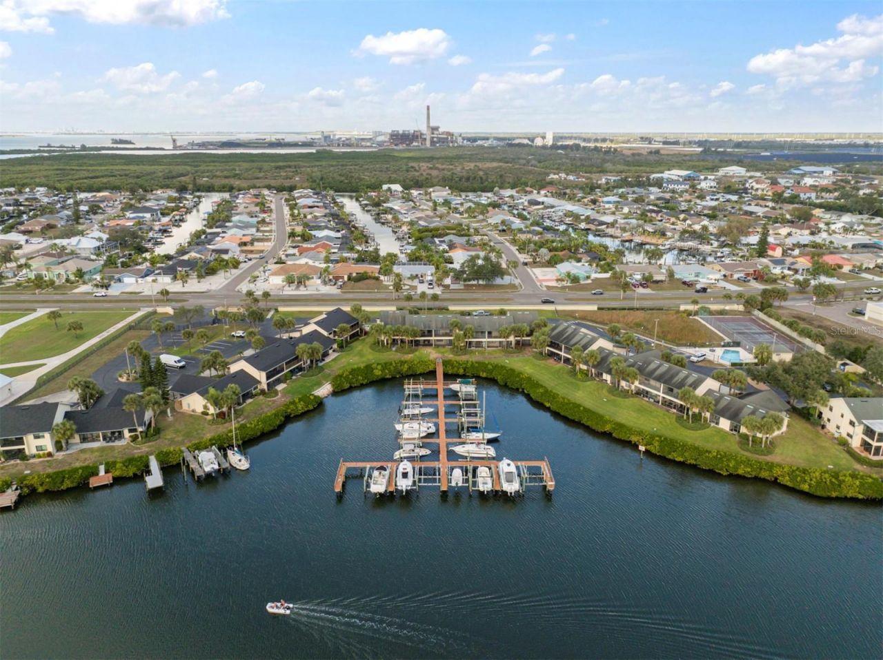 634 Yardarm Drive , Apollo Beach, FL 33572 Photo