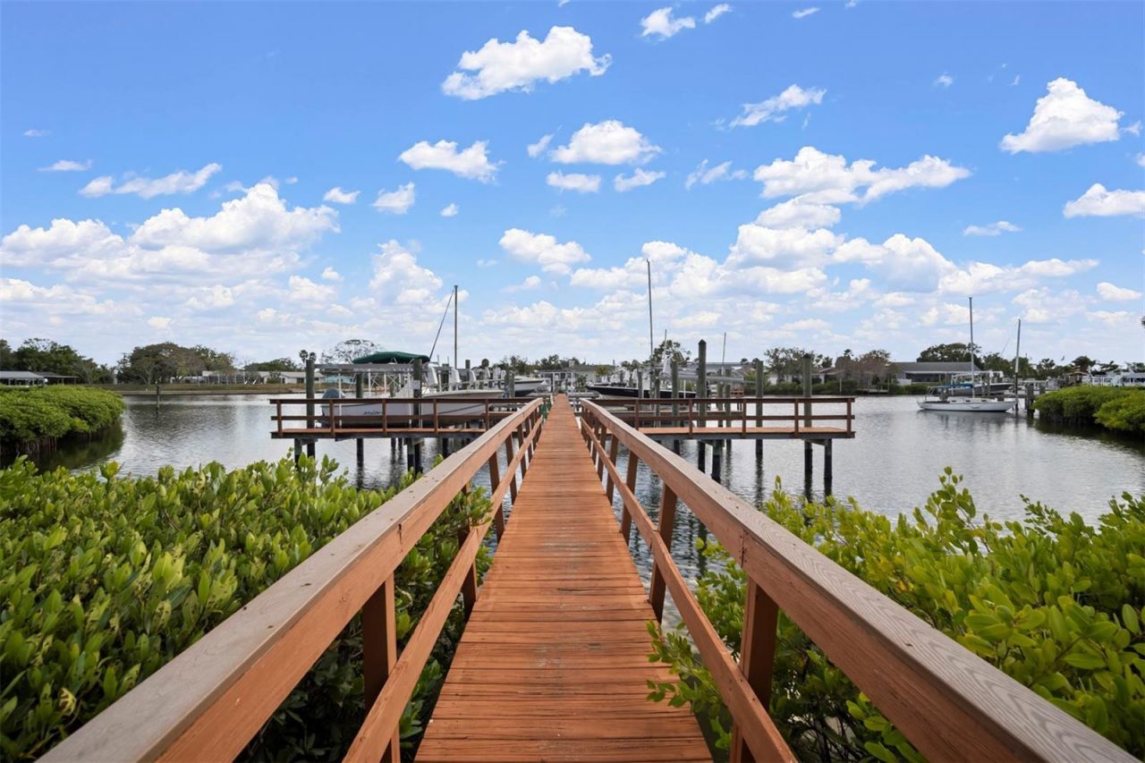 634 Yardarm Drive , Apollo Beach, FL 33572 Photo