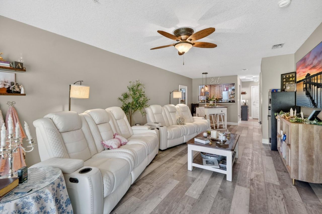 99 Broad River Place , Unit 2105, Welaka, FL 32193 Photo