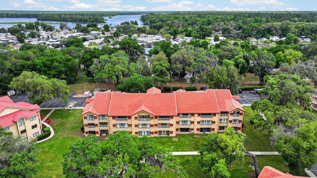 99 Broad River Place , Unit 2105, Welaka, FL 32193 Photo