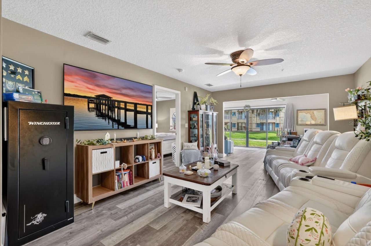 99 Broad River Place , Unit 2105, Welaka, FL 32193 Photo